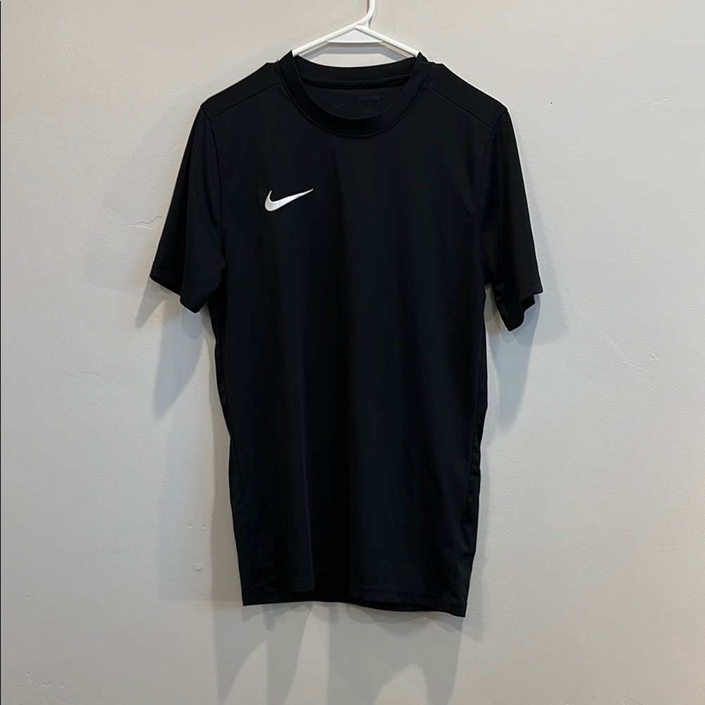 Nike Dri-fit Black Short Sleeve Tee. Size M.